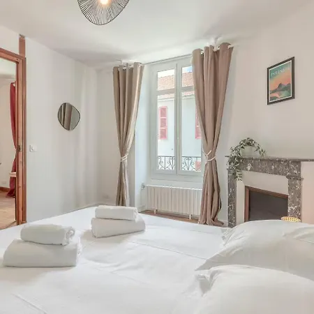 L'anglais,charmant T2,pour 4 Adultes Et 1 Enfants Apartment